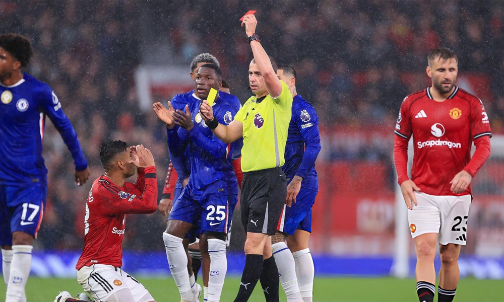  Man Utd hạ Chelsea trong trận cầu Sanchez, Casemiro nhận thẻ đỏ